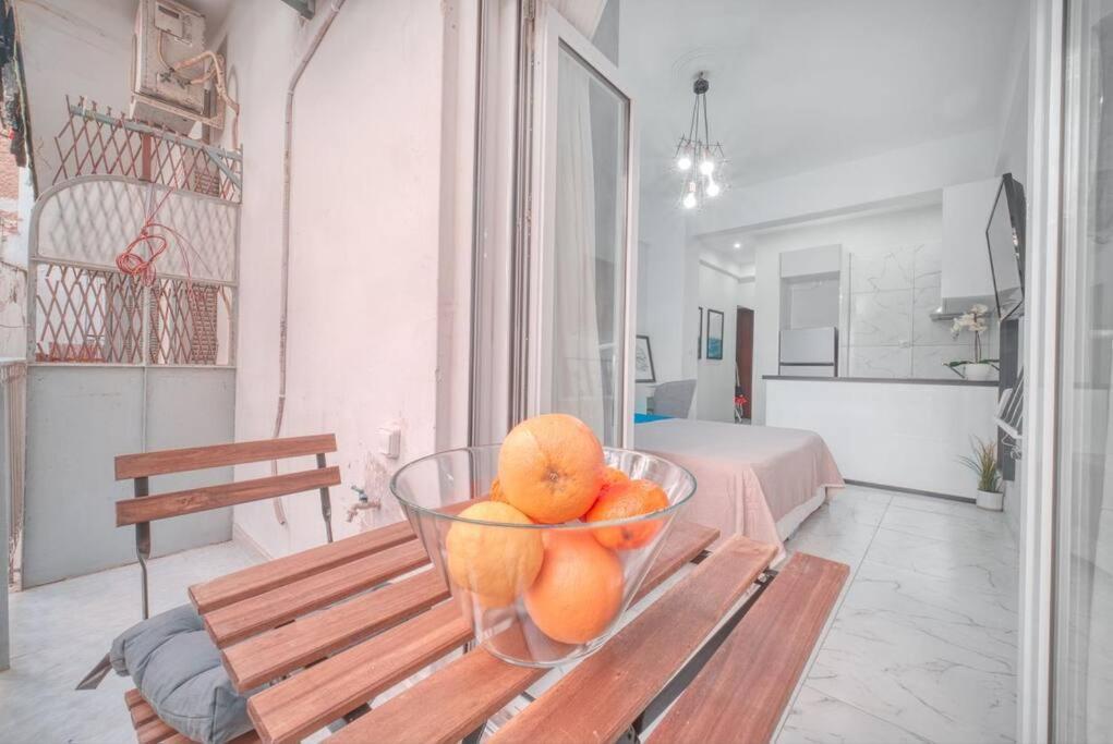 Appartamento Εστία 10 Λεπτά Από Την Ακρόπολη Atene Esterno foto