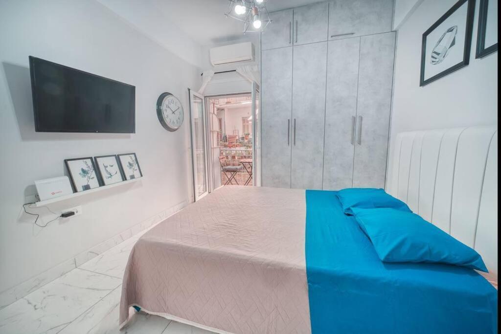 Appartamento Εστία 10 Λεπτά Από Την Ακρόπολη Atene Esterno foto