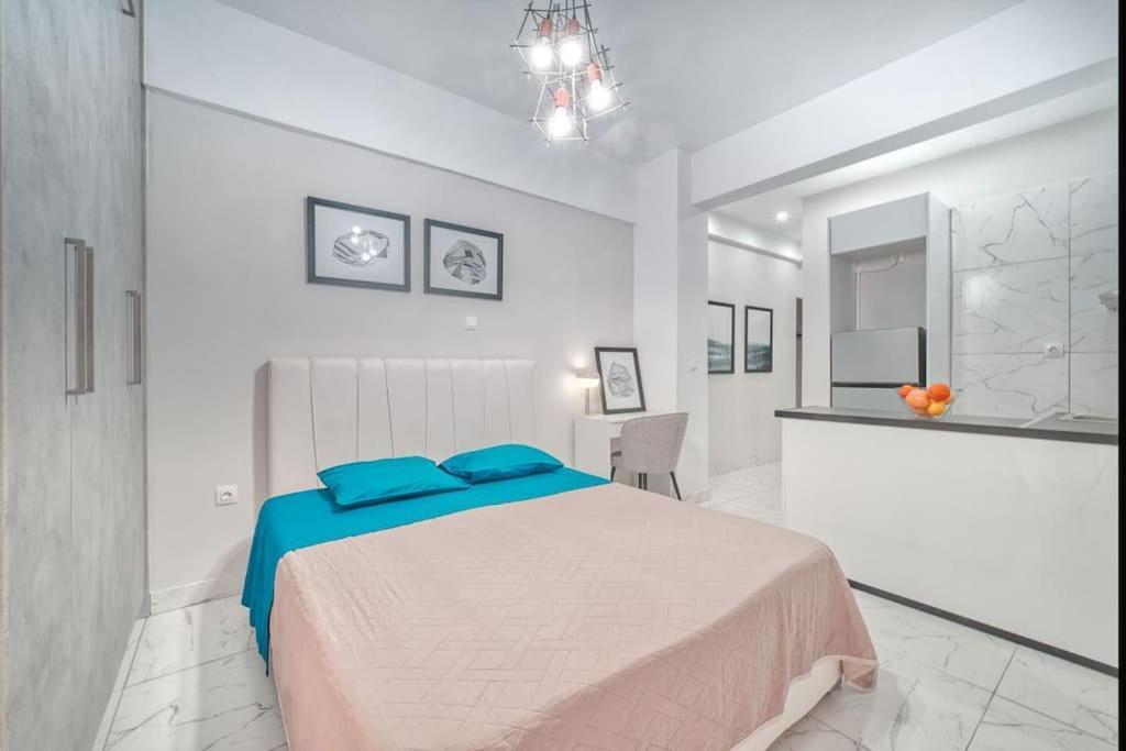 Appartamento Εστία 10 Λεπτά Από Την Ακρόπολη Atene Esterno foto